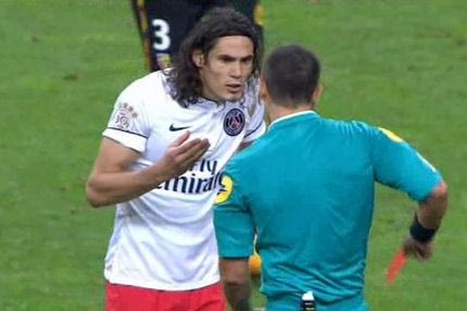 Η αστεία αποβολή του Καβάνι (VIDEO)