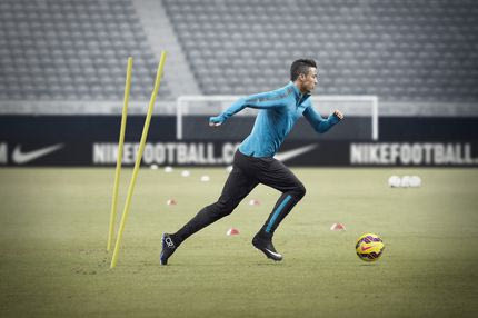 Το Mercurial Superfly CR7 λάμπει για τον Cristiano Ronaldo