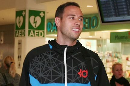 Υπέγραψε ο Ίνγκλις