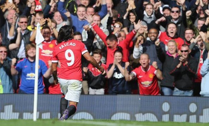 Άνοιξε λογαριασμό ο Φαλκάο (VIDEO)