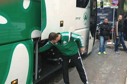 Με χαμόγελα η αναχώρηση του Παναθηναϊκού (VIDEOS)