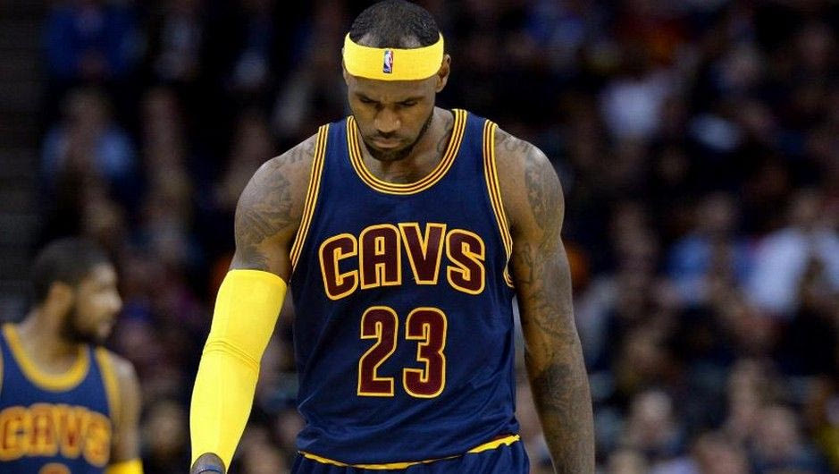 Ο Τζέιμς πονάει και μένει εκτός