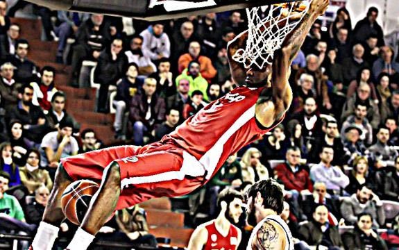 Αρχίζει το ματς!