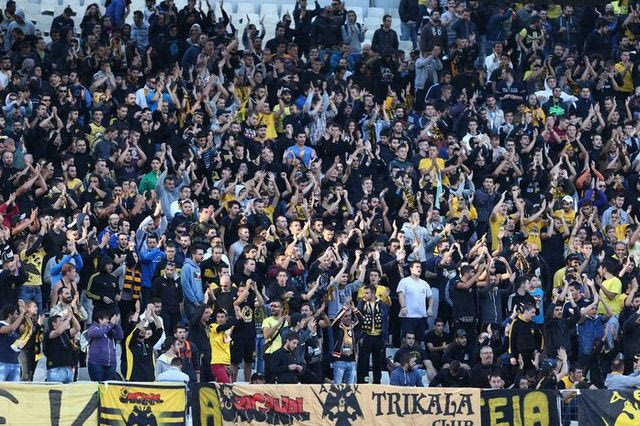 Original: “Επαναστάτης της Γένοβας, καταδότης της Φιλαδέλφειας!”