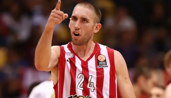 Λοτζέσκι: “Καλή άμυνα και πολυφωνία στην επίθεση κόντρα στην Ελευσίνα”