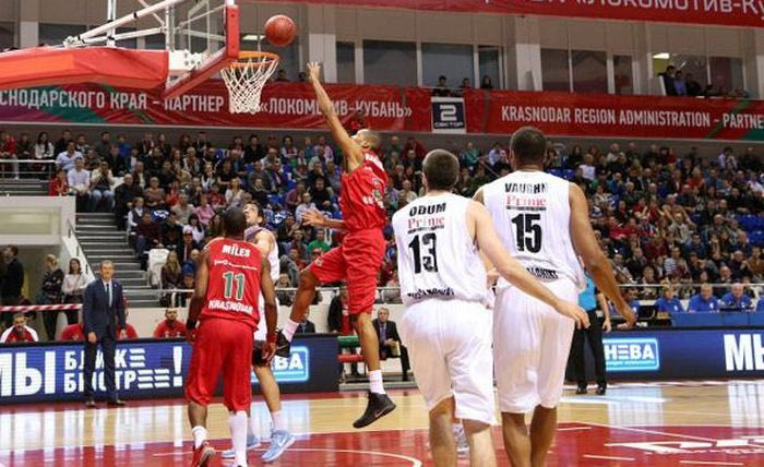 Στη Ρωσία… βυθίζεται