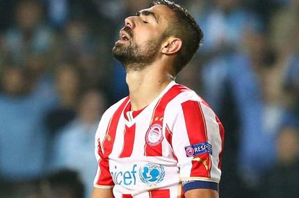 Μια άμυνα σαν… Έλληνας μισθωτός