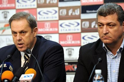 “Καρφιά” προς τους οπαδούς