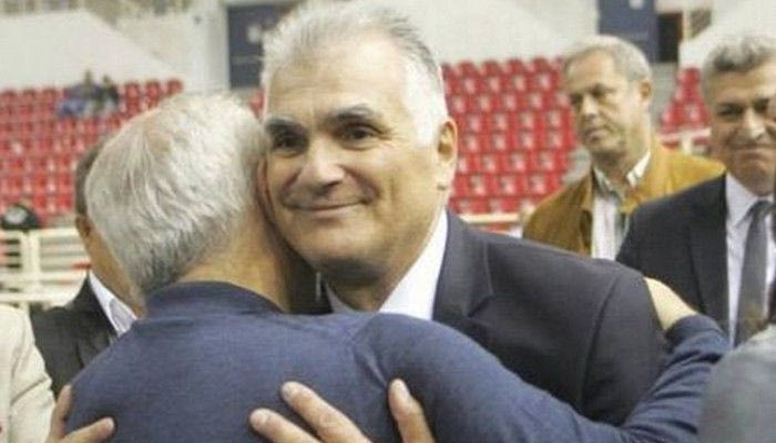 Σαββίδης σε Μαρκόπουλο: “Εκτιμώ που έμεινες, ζήτα μου ό,τι θες”