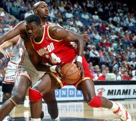 Το συμπέρασμα του Ολάζουον: “Δεν πέθανε το παιχνίδι κοντά στο καλάθι”