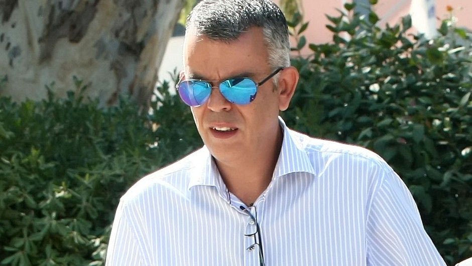Αγωγές και μηνύσεις από Παπανικολάου