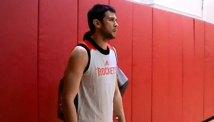 Πέντε σερί τρίποντα ο Παπανικολάου (VIDEO)