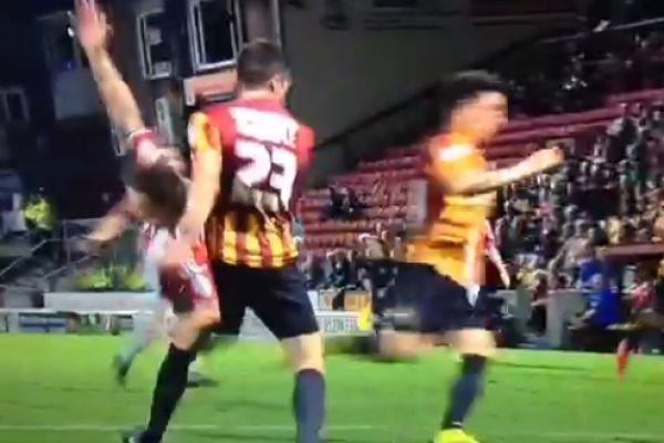 Κι όμως αυτό δεν δόθηκε πέναλτι! (VIDEO)