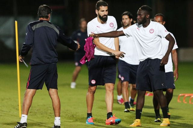 Ακυρώθηκε λόγω βροχής η ανοιχτή προπόνηση του Ολυμπιακού