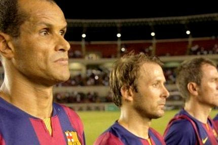 Ξανά με φανέλα της Μπαρτσελόνα ο Ριβάλντο (VIDEO)