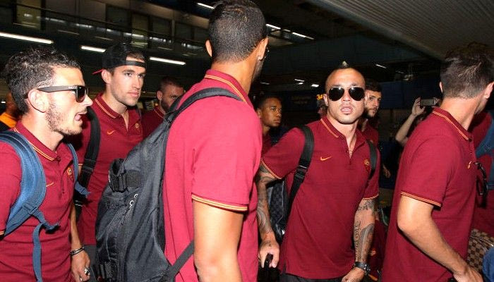 Αποδοκιμασίες και ύβρεις για τη Ρόμα από μικροφώνου