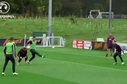 Εντυπωσιακός και στην προπόνηση ο Ρούνεϊ (VIDEO)