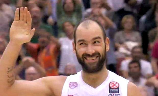 Η ΑΠΙΘΑΝΗ ΓΚΡΙΜΑΤΣΑ του Σπανούλη για το φάουλ στο τέλος (VIDEO)