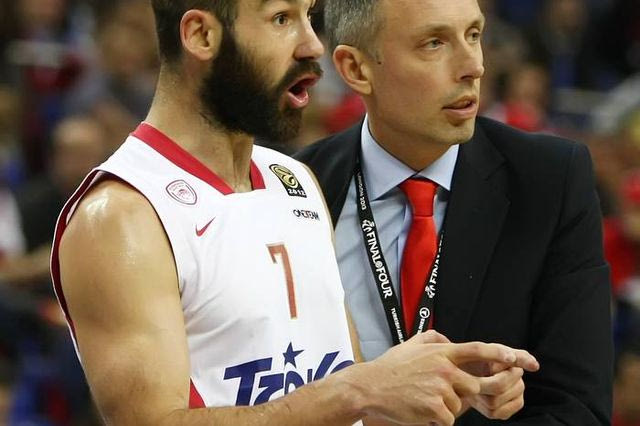 Παίζω όποτε θέλω, κάνω φάουλ όποτε θέλω