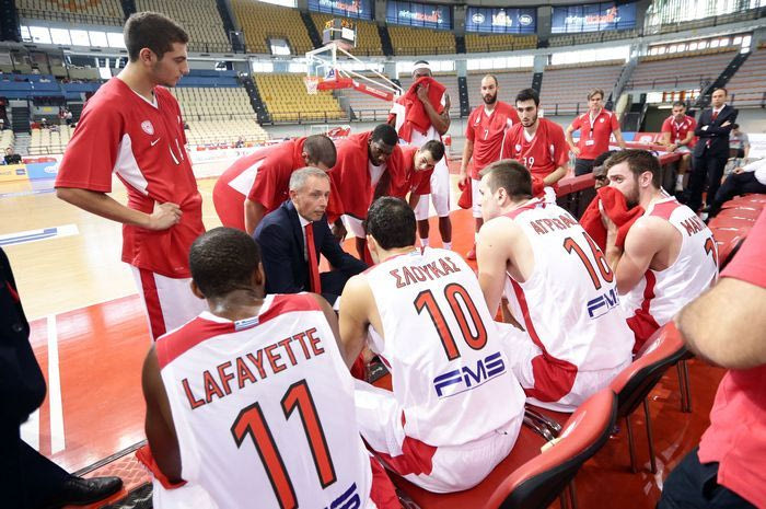 Ανάλυση και φωνές από τον Τόμιτς