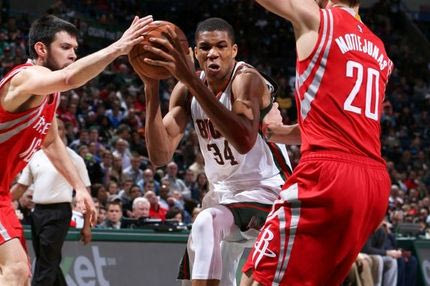 Νικητής ο Παπανικολάου στον ελληνικό “εμφύλιο” (VIDEO)