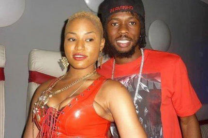 Ο Ζερβίνιο και η… λαθραία κοπέλα