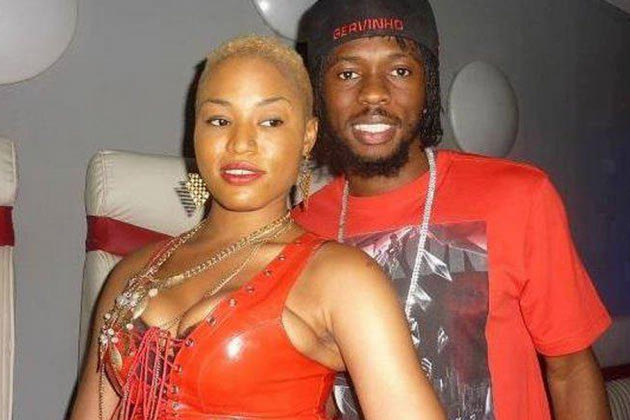 Ο Ζερβίνιο και η… λαθραία κοπέλα