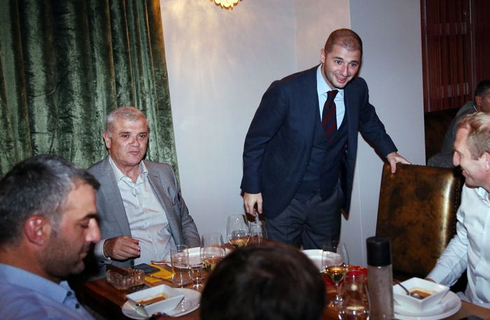 Δείπνο και προεδρική παρουσία