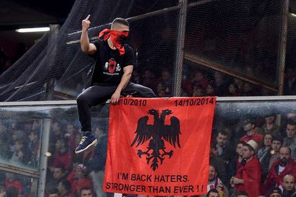 Νέες προκλήσεις από τους οπαδούς της Αλβανίας (PHOTOS+VIDEOS)