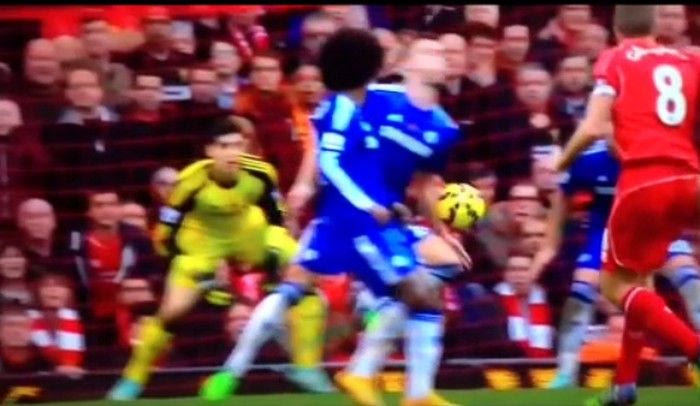 To πέναλτι που δεν δόθηκε στη Λίβερπουλ (VIDEO)