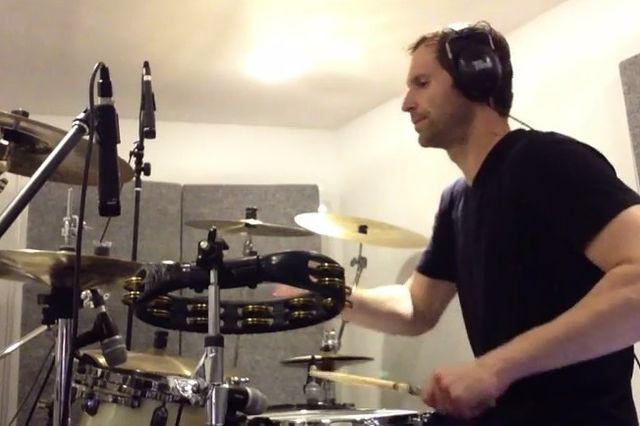 Tρομερός ντράμερ ο Τσεχ (VIDEO)