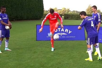 Τα “μαγικά” κόλπα του Κουρτουά (VIDEO)