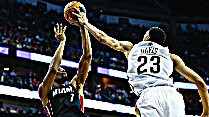 Δύο τάπες στην ίδια φάση ο Ντέιβις (VIDEO)