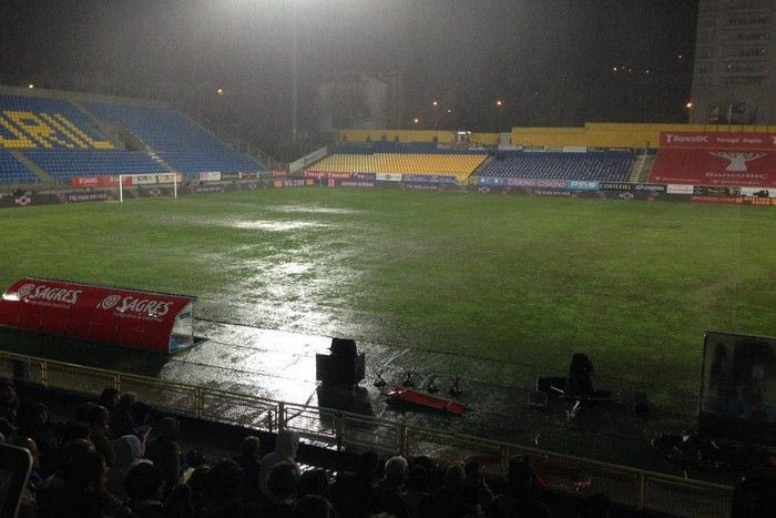 Διεκόπη το ματς Εστορίλ-Αϊντχόφεν (VIDEO)