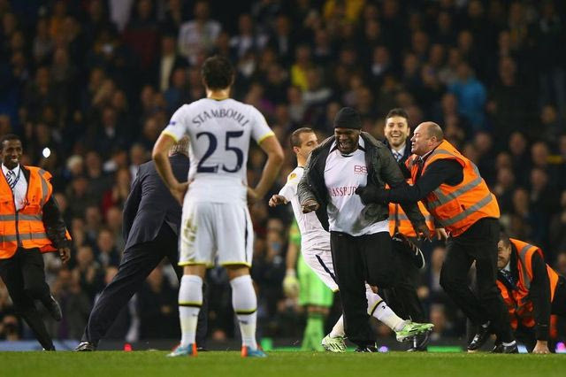 Τρεις εισβολείς έκαναν άνω-κάτω το Τότεναμ-Παρτιζάν (VIDEO)