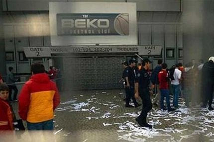 Νεκρός οπαδός του Αστέρα στην Κωνσταντινούπολη