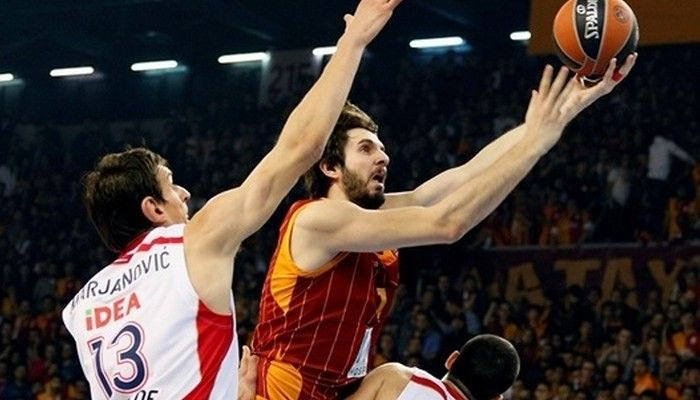 Τρεις αγωνιστικές στη Γαλατασαράι