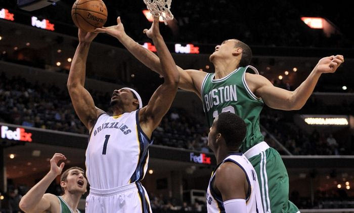 Επέστρεψε με νίκη ο Κουφός, ήττα για Μπακς και Αντετοκούνμπο