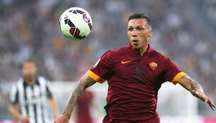 Αποθέωση Χολέμπας από τους Ιταλούς: “Έργο τέχνης το γκολ”