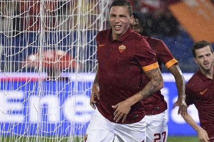 Γκολάρα ο Χολέμπας στο ντέρμπι της Ρόμα με την Ίντερ (VIDEO)