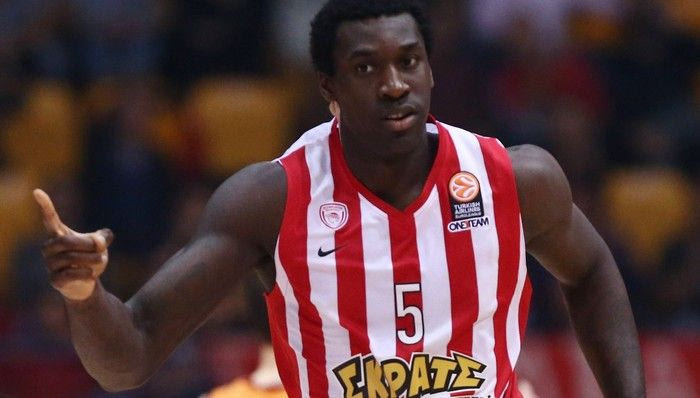 Χάντερ: “Κλειδί η άμυνα”