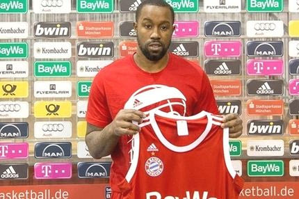 Yπέγραψε ο ΜακΚάλεμπ