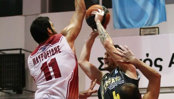 Ανανέωσε με τον Μαυροειδή