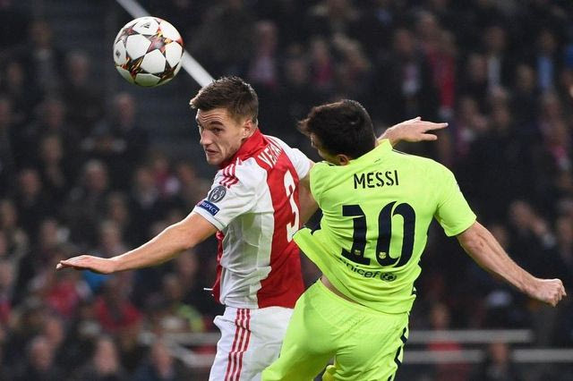 Η γκάφα του Σίλεσεν δίνει το προβάδισμα στην Μπαρτσελόνα (VIDEO)