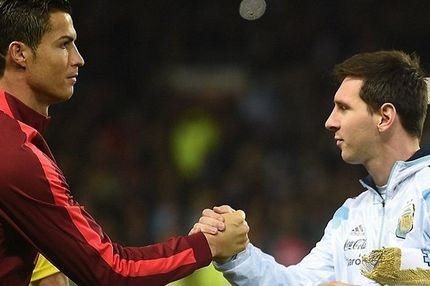 Οι αγκαλιές και τα φιλιά του Ρονάλντο με τον Μέσι (VIDEO)