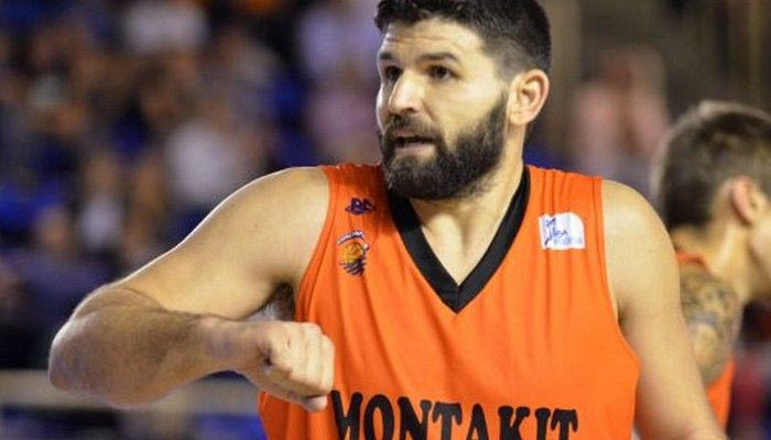 Ελεύθερος ο Παπαμακάριος
