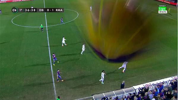 Ο Ράμος “σκότωσε” τον κάμεραμαν (VIDEO)