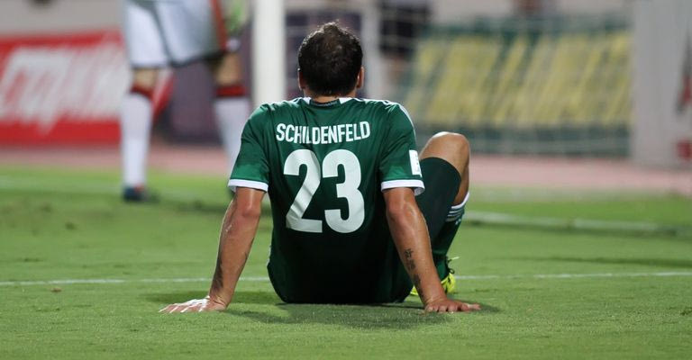 Σφαλιάρα τώρα που είναι νωρίς