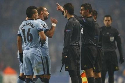 Άγριο “κράξιμο” στον Σιδηρόπουλο μέσω twitter (PHOTOS & VIDEOS)