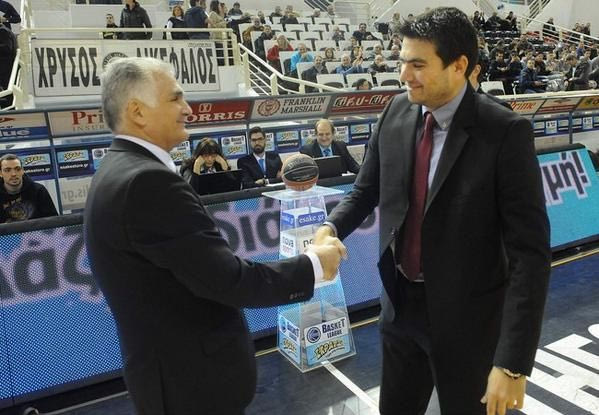 Η “ζεστή” υποδοχή στον Χάρη (VIDEOS)